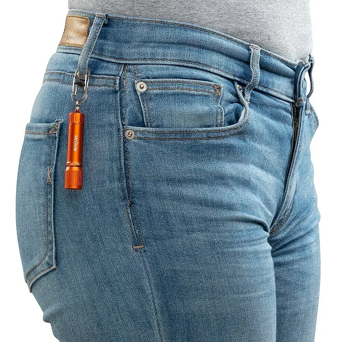 Nite Ize LED-Taschenlampe - Orange/Silber - Anwendungsbeispiel