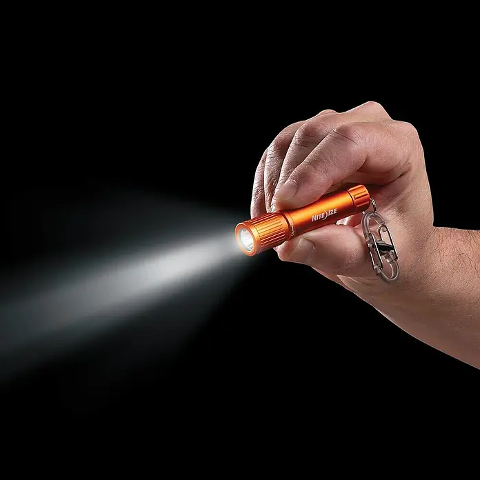 Nite Ize LED-Taschenlampe - Orange/Silber - Anwendungsbeispiel