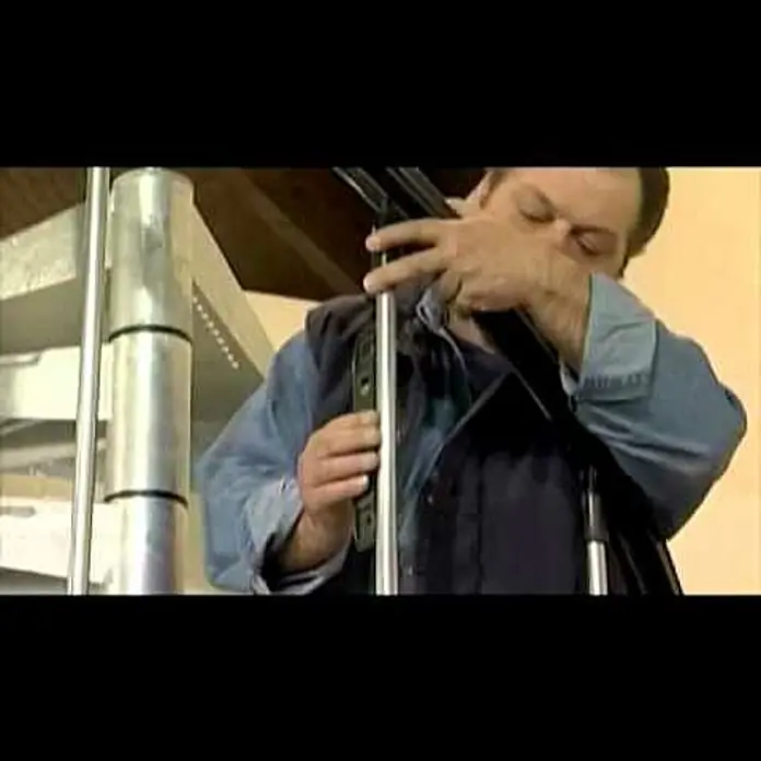 Fontanot Arké Außenspindeltreppe Civik Zink - Durchmesser: 120 cm, Geschosshöhe: 252 cm - 305 cm, Anzahl Steigungen: 13 Stk. - Arke Civik Zink Installation Video