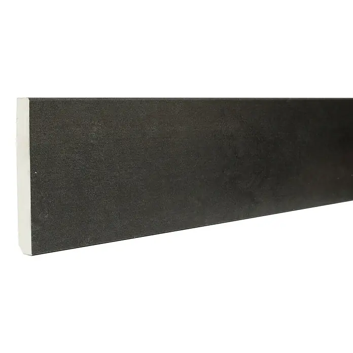 Zócalo de PVC Venezia Black - 2,2 m x 13 mm x 90 mm, 10 pzs. - Primer plano