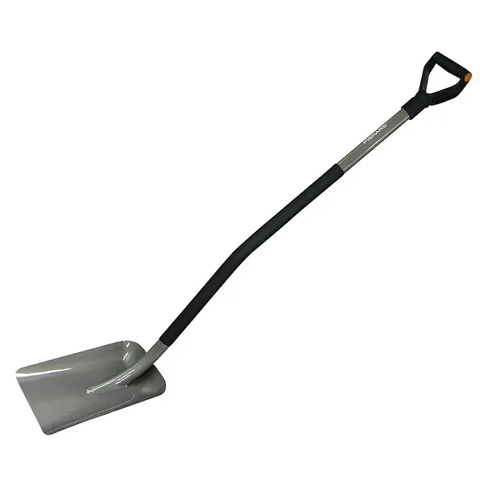 Fiskars Ergonomic Schaufel - Breite: 23,5 cm, Schwarz - Diagonale Ansicht