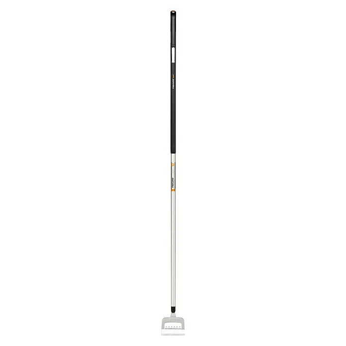 Fiskars Xact Jäter - Arbeitsbreite: 13,5 cm, Gezahntes Blatt - Vorderansicht