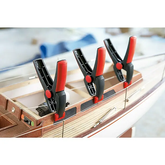 Bessey Federzwinge Clippix XC 2 - Spannweite: 25 mm, Ausladung: 30 mm - Anwendungsbeispiel
