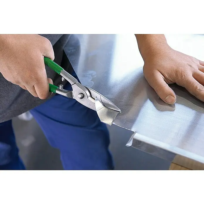 Wisent Berliner-Schere - Rechtsschneidend, Materialstärke: 1 mm - Anwendungsbeispiel