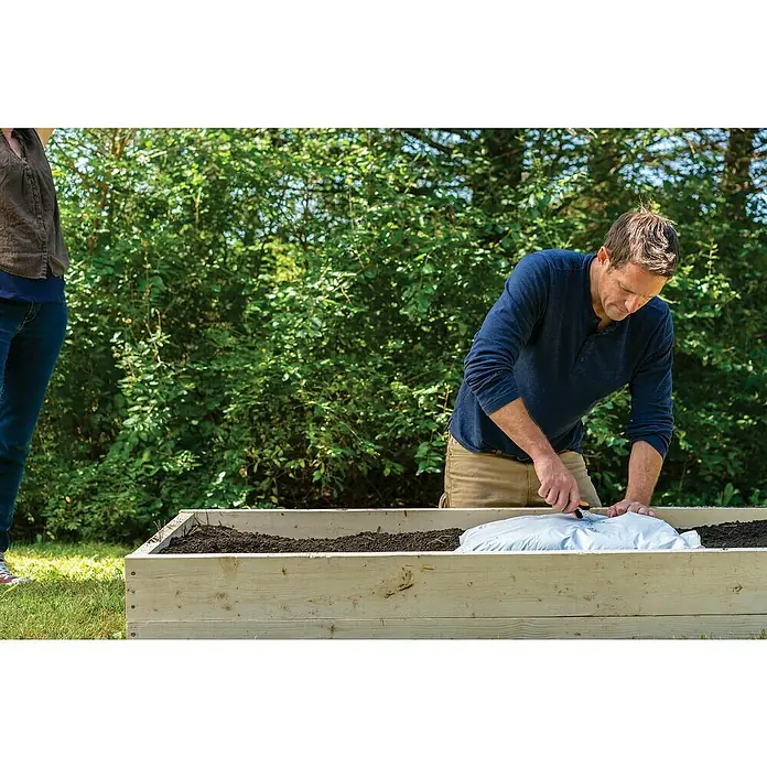 Fiskars Solid Mehrzweck-Schere SP320 - Länge: 20,6 cm - Anwendungsbeispiel