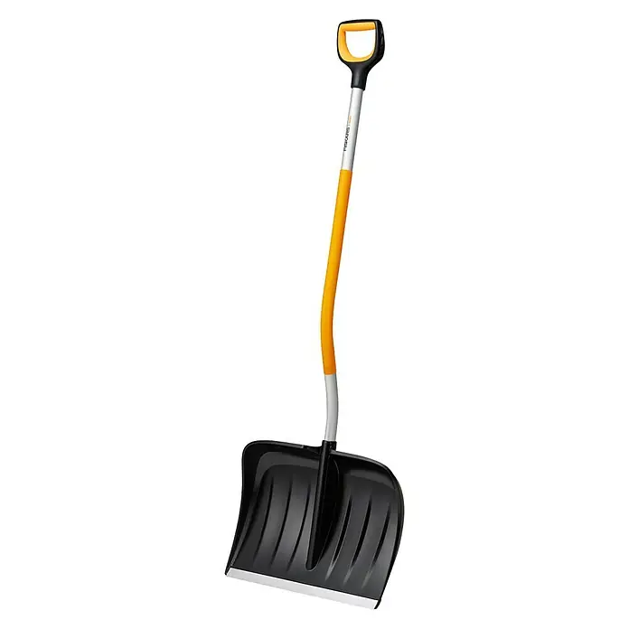Fiskars X-series Schneeschieber - Breite: 53 cm, Ergostiel - Diagonale Ansicht