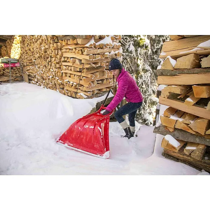 Freund Victoria Schneeschaufel Schneefix 4+ - 66 cm, Kunststoff - Anwendungsbeispiel