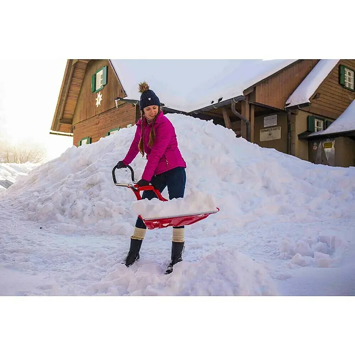 Freund Victoria Schneeschaufel Schneefix 4+ - 66 cm, Kunststoff - Anwendungsbeispiel