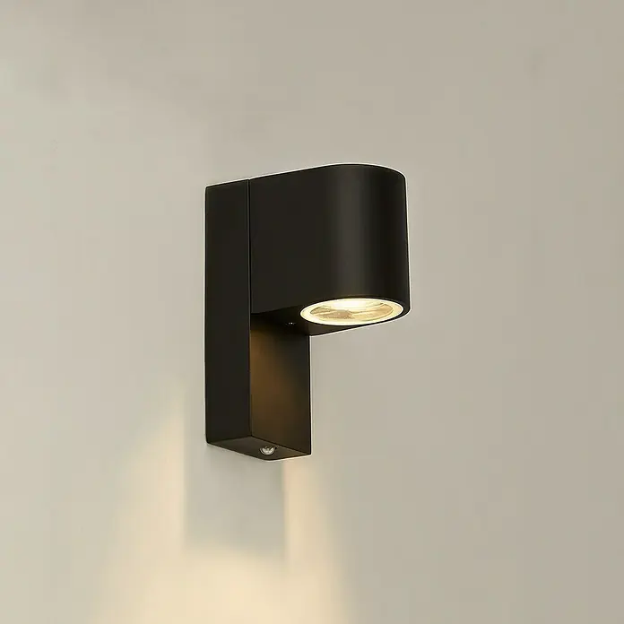 Searchlight Splot Buitenlamp met sensor - 11 x 6,6 x 15 cm, Zwart, IP44 - Sfeeropname