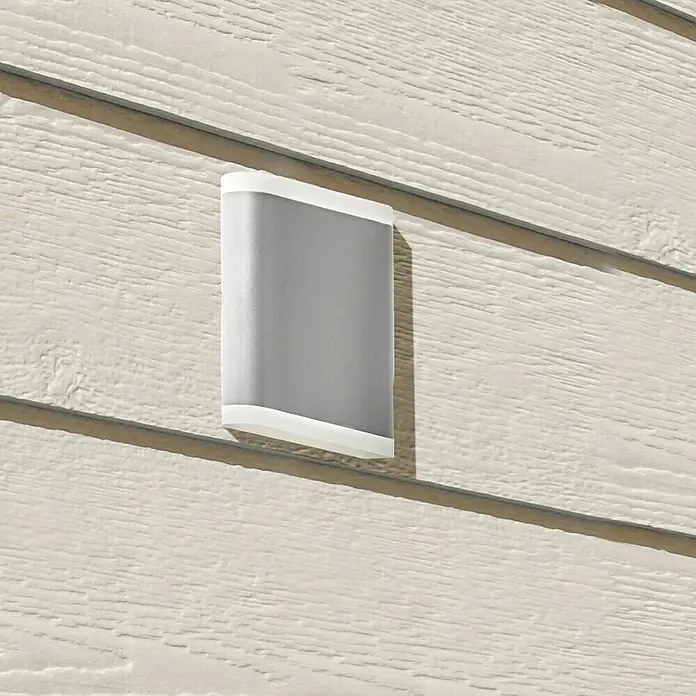 Searchlight Splot Wandlamp voor buiten - 3 x 11,5 x 11 cm, Zilver, IP44 - Sfeeropname