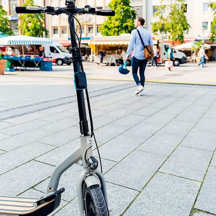 Abus Alarmbox Fahrrad - Blau - Stimmungsaufnahme