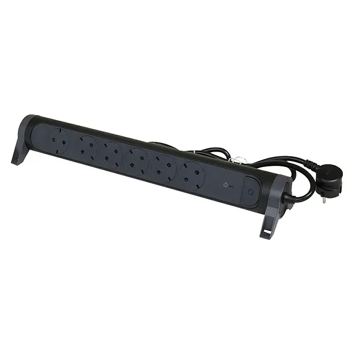 Legrand Base de enchufe múltiple pararrayos - x 6, Negro, Longitud del cable: 1,5 m, 3.680 W - Vista angular