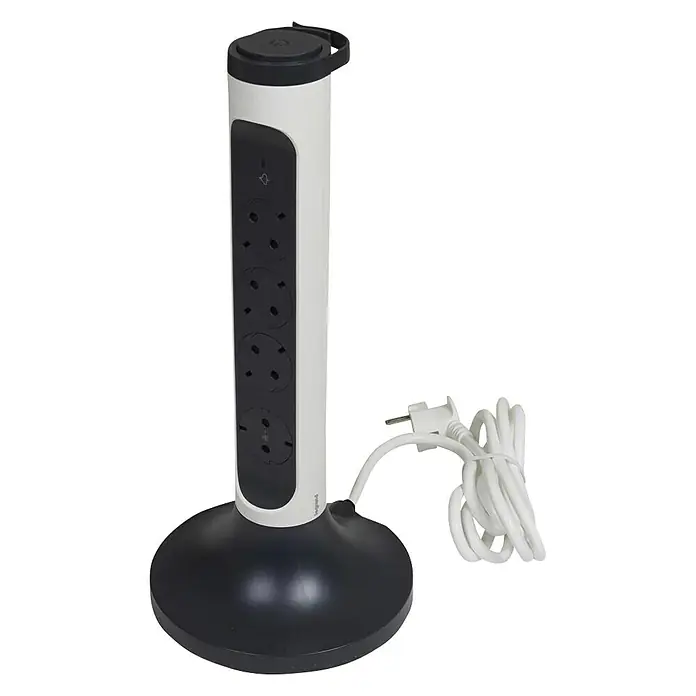 Legrand Steckdosenleiste Vertikal - 4-fach, Kabellänge: 1,5 m, 3.680 W - Diagonale Ansicht