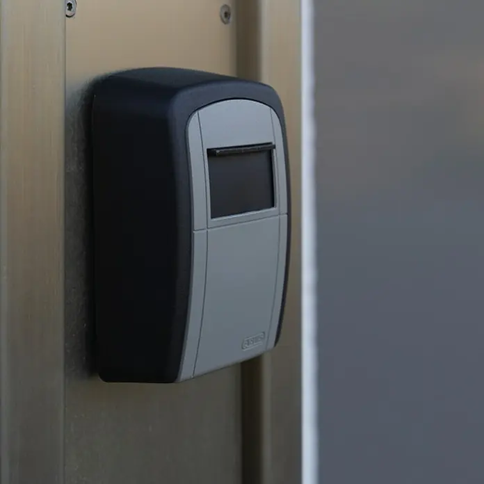Abus Schlüsselbox Key Garage 707 - Geeignet für: 7 Schlüssel, L x B x H: 39 x 88 x 120 mm, Ohne Bügel - Stimmungsaufnahme
