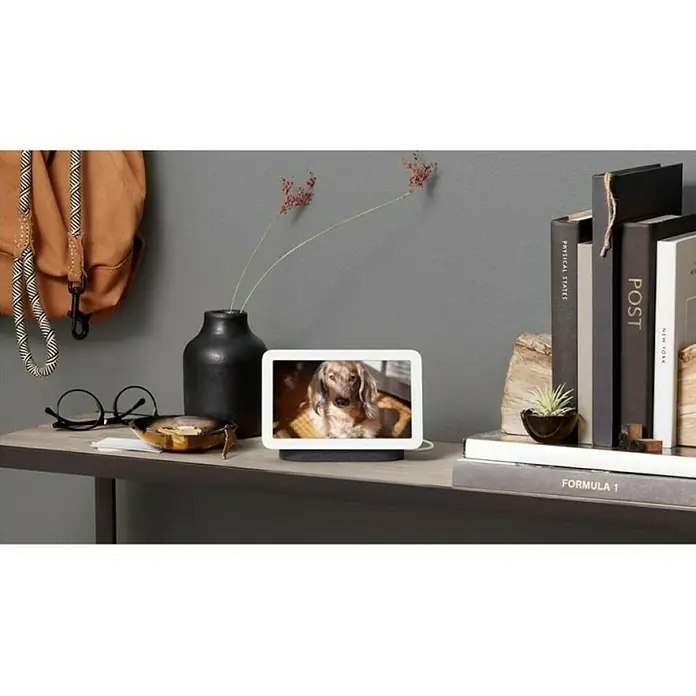 Google Nest Pantalla Hub 2ª generación - Negro, 6,9 x 17,7 x 12 cm - Foto ambiente