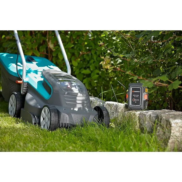 Gardena Akku-Rasenmäher PowerMax Li-40/32 - 40 V, 1 Akku, 2,6 Ah, Schnittbreite: 32 cm - Anwendungsbeispiel