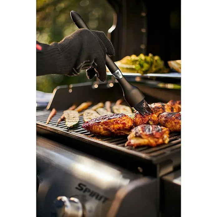 Weber Gasgrill Spirit Premium EP-335 GBS - Anzahl Brenner: 3, Hauptgrillfläche: 60 x 45 cm, 15,1 kW - Anwendungsbeispiel