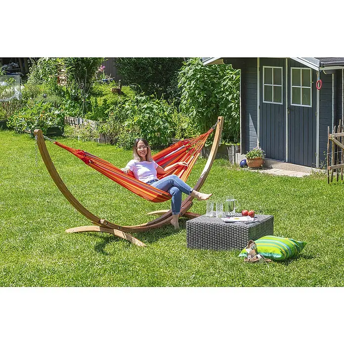 La Siesta Hamaca Individual Brisa Toucan - L x An: 300 x 140 cm, Rojo/Naranja/Amarillo, Número de personas máx.: 1 - Producto en uso