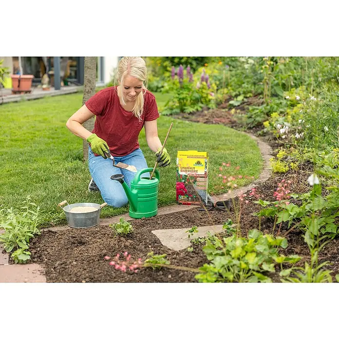 Neudorff Unkrautbarriere - 1,6 kg - Anwendungsbeispiel