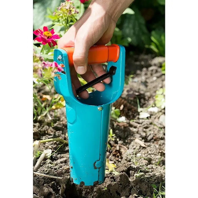 Gardena Hand-Blumenzwiebelpflanzer - Länge: 250 mm, Stahl - Anwendungsbeispiel