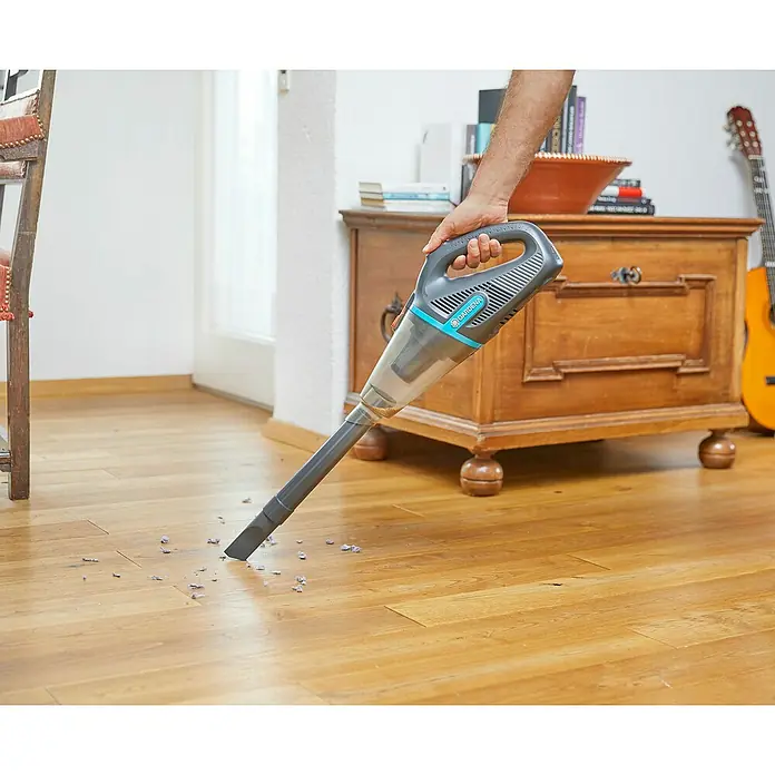 Gardena Komplet pribora za usisavač EasyClean Li - Namijenjeno za: Gardena ručni usisivač za vanjsku uporabu EasyClean Li - Proizvod u upotrebi