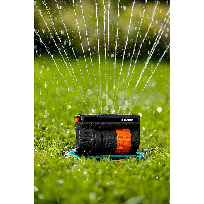 Gardena Versenk-Viereckregner OS 140 - Max. Regnerfläche: 140 m² - Anwendungsbeispiel