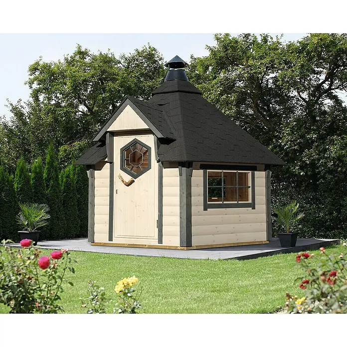 Wolff Finnhaus Grillkota Basic 6.7 - 370 x 327 cm, Wandstärke: 45 mm, Natur, Farbe Dach: Schwarz - Stimmungsaufnahme