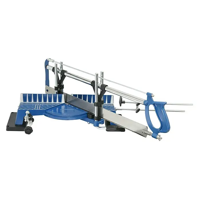 Alpha Tools Gehrungssäge - Schnittbreite: Max. 160 mm bei 90°, Schnitthöhe: 100 mm - Diagonale Ansicht