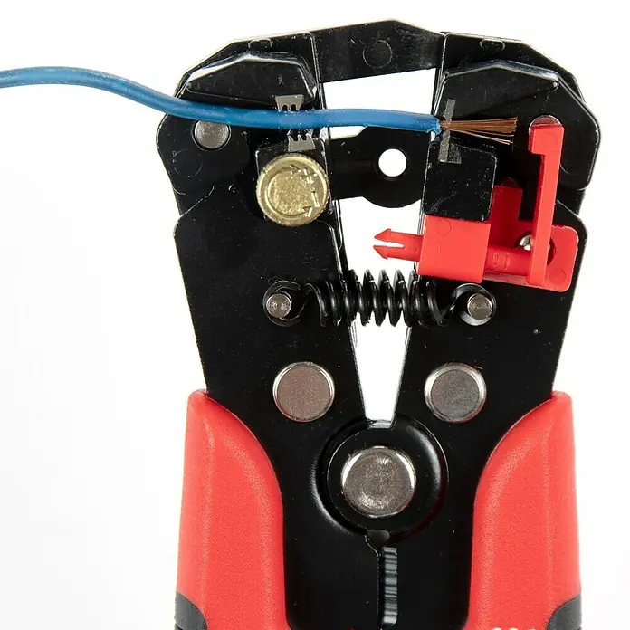 Alpha Tools Set de herramientas de crimpado - 20 cm - Producto en uso