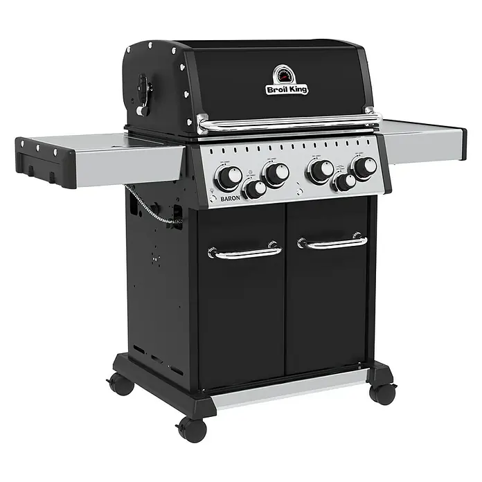 Broil King Plinski roštilj Baron 490 - Broj plamenika: 4, Snaga: 11,4 kW - Dijagonalni pogled