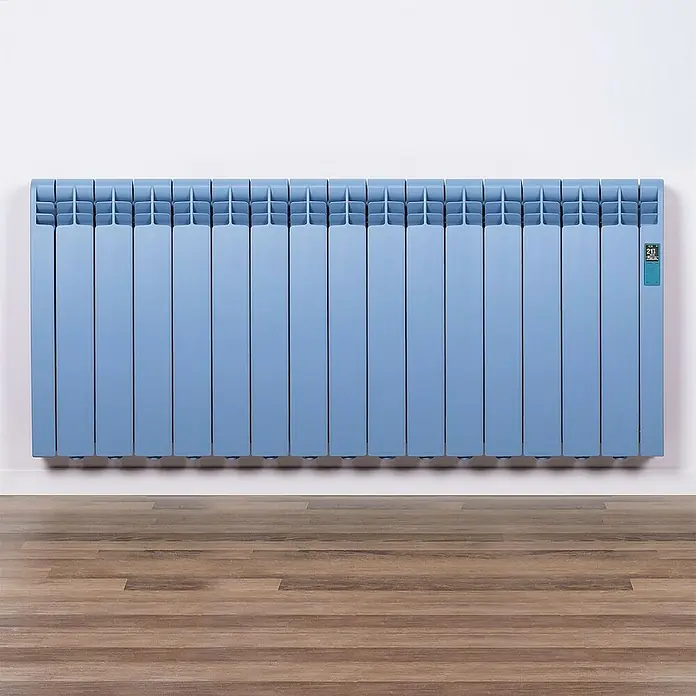 Rointe Emisor térmico RAL - 1.600 W, Azul pastel, 9,7 x 132 x 58,5 cm - Foto ambiente