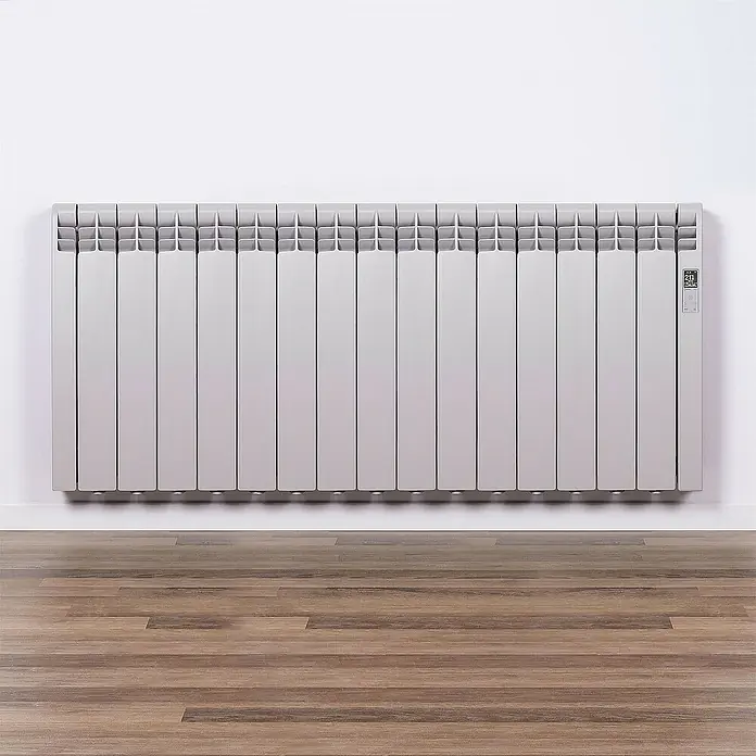 Rointe Emisor térmico RAL - 1.600 W, Gris ágata, 9,7 x 132 x 58,5 cm - Foto ambiente