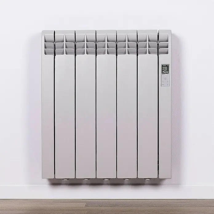 Rointe Emisor térmico RAL - 550 W, Gris ágata, 9,7 x 51 x 58,5 cm - Foto ambiente