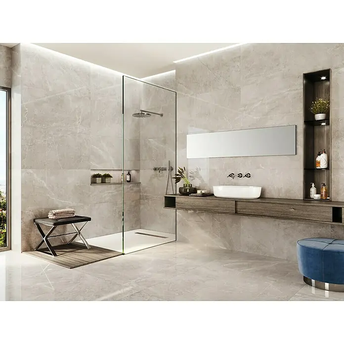 Feinsteinzeugfliese Bayona Silver - 60 x 120 cm, Grau, Glänzend - Stimmungsaufnahme