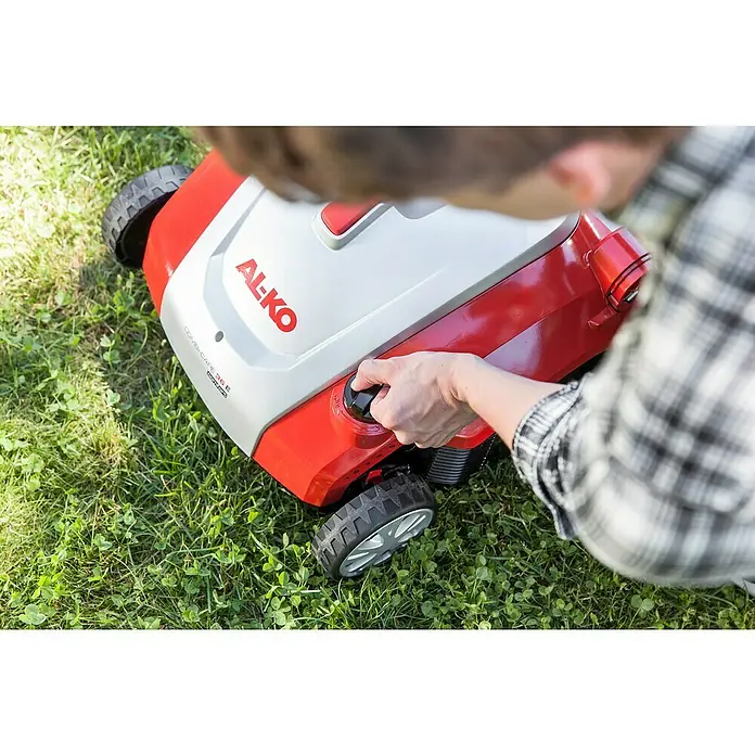 AL-KO Vertikutierer Combi Care 36 E Comfort - 1.500 W, Arbeitsbreite: 36 cm - Anwendungsbeispiel