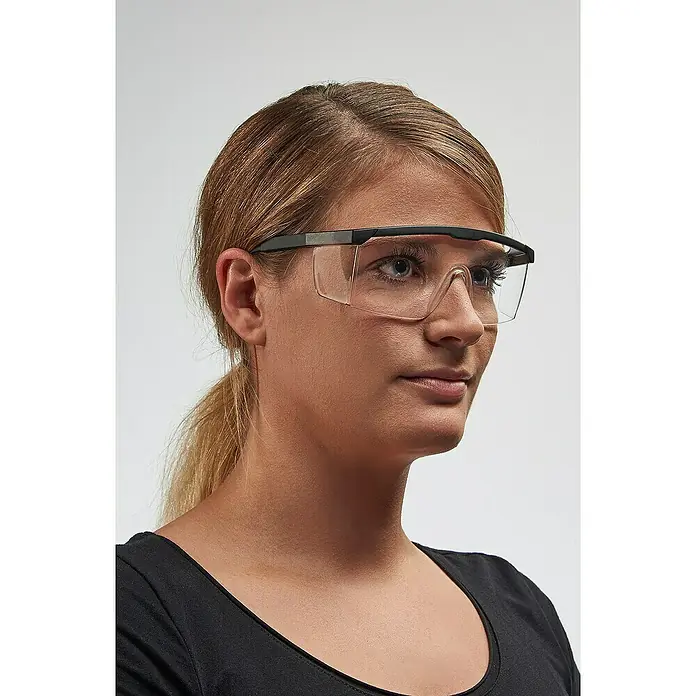 Wisent Schutzbrille - Verstellbare Bügel, Blau - Anwendungsbeispiel