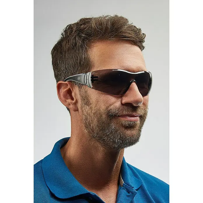 Wolfcraft Schutzbrille - Getönt - Anwendungsbeispiel