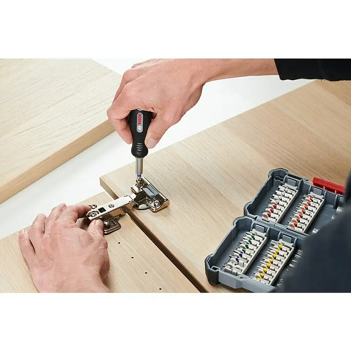 Bosch Bit-Set Pick & Click - 45 -tlg. - Anwendungsbeispiel
