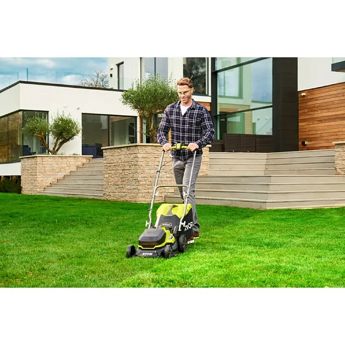 Ryobi ONE+ Akumulatorska kosilica RY18LM37A-140 - 18 V, 1 baterija, 4 Ah, Širina reza: 37 cm - Proizvod u upotrebi