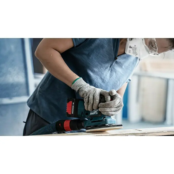 Bosch Expert Schleifblätter C470 - Körnung: 80, 115 x 107 mm, Klettbefestigung, 10 Stk. - Anwendungsbeispiel