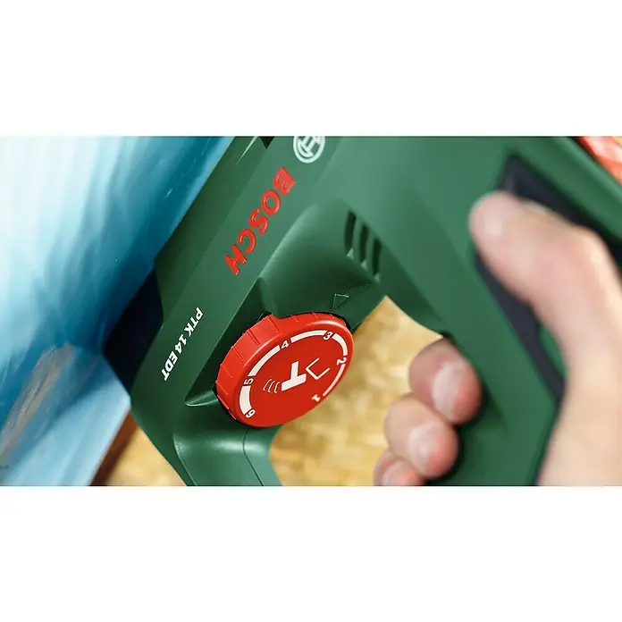 Bosch Elektrotacker PTK 14 EDT - Klammertiefe: 6 - 14 mm, 30 Impulse/min - Anwendungsbeispiel