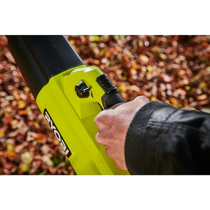 Ryobi Max Power Accubladblazer RY36BLXB-0 - 36 V, Li-ion, Excl. accu, Blaassnelheid: 306 km/u - Toepassingsvoorbeeld