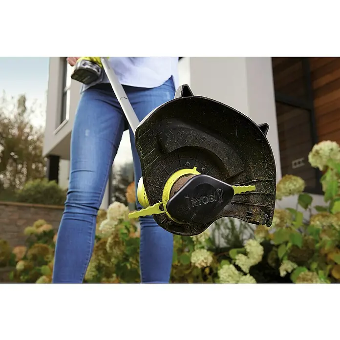 Ryobi Reservemes voor grasmaaier RAC158 - Passend bij: Ryobi Kunststof mes RAC155 - Toepassingsvoorbeeld