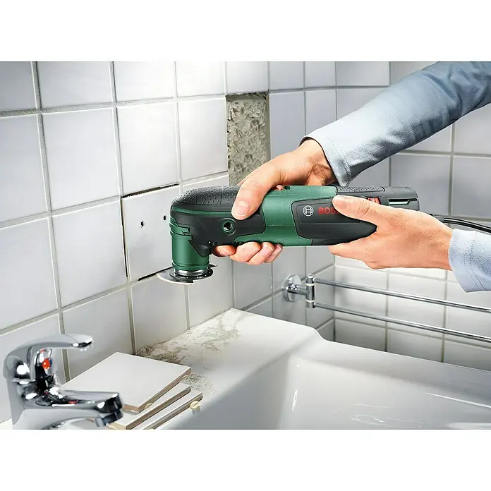 Bosch Multifunktionswerkzeug PMF 220 CE - 220 W, Oszillationswinkel: 2,8°, Werkzeugaufnahme: STARLOCK-System - Anwendungsbeispiel