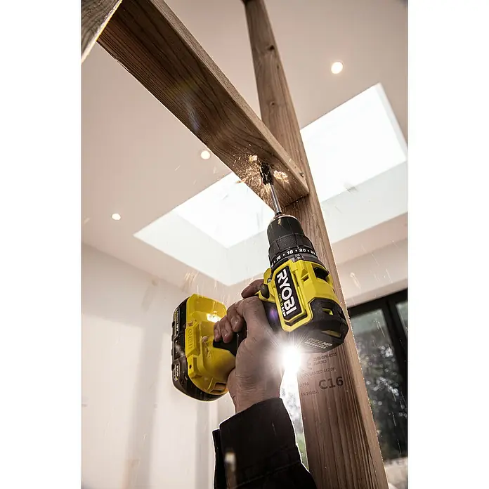 Ryobi ONE+HP Bohrmaschine RDD18C-0 - Leerlaufdrehzahl: 0 U/min - 1.700 U/min, 18 V, Ohne Akku, Schlagzahl: 0 - 1.700 U/min - Anwendungsbeispiel