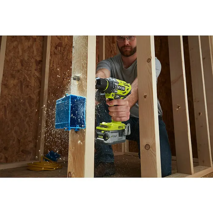 Ryobi ONE+ Akku-Schlagbohrschrauber R18PD7-0 - 18 V, Ohne Akku, Leerlaufdrehzahl: 0 U/min - 1.800 U/min - Anwendungsbeispiel