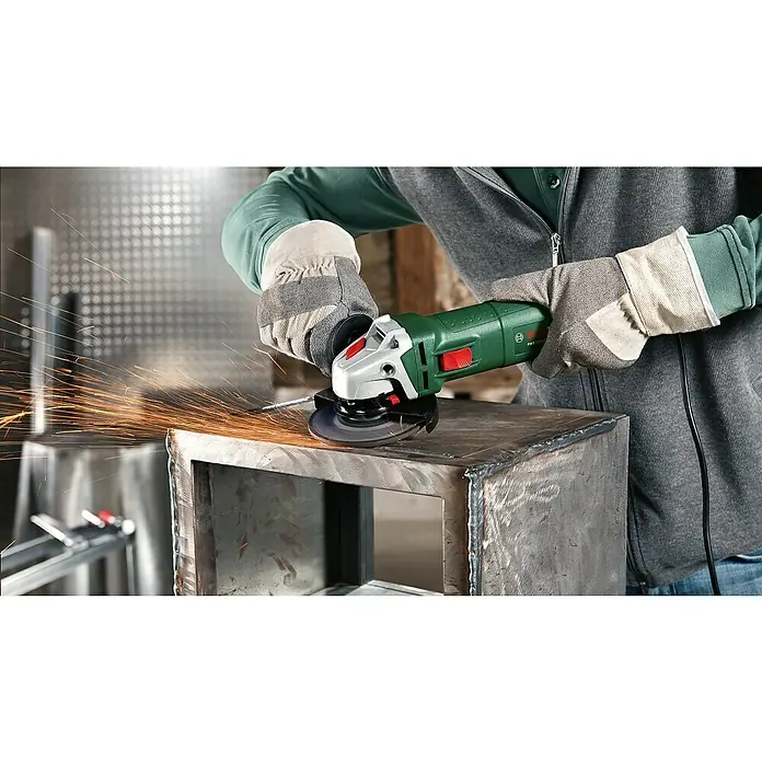 Bosch Winkelschleifer PWS 700-115 - 700 W, Durchmesser Scheibe: 115 mm, Leerlaufdrehzahl: 12.000 U/min - Anwendungsbeispiel