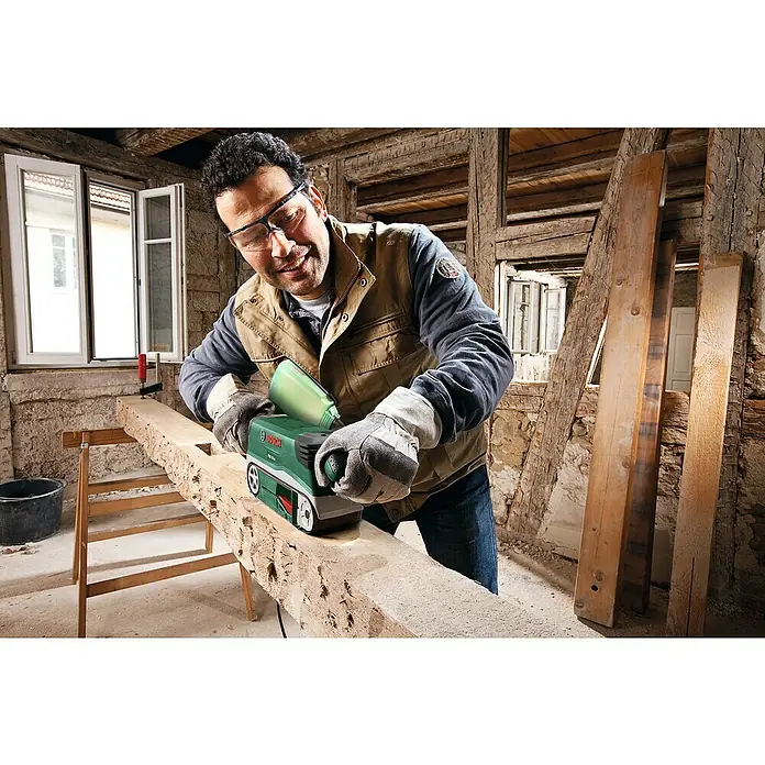 Bosch Bandschleifer PBS 75 A - 710 W, Bandgeschwindigkeit: 300 m/min, Schleiffläche: 76 x 165 mm - Anwendungsbeispiel