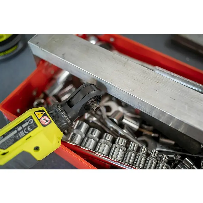 Ryobi ONE+ Akku-Ratschenschrauber R18RW2-0 - 18 V, Ohne Akku, ¼″, 60 Nm - Detailaufnahme