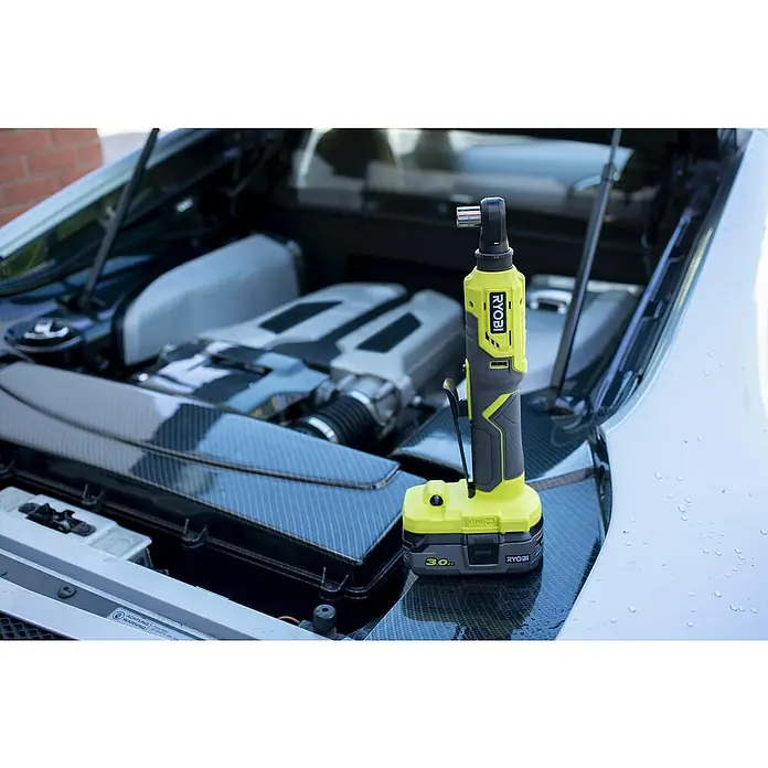 Ryobi ONE+ Akku-Ratschenschrauber R18RW2-0 - 18 V, Ohne Akku, ¼″, 60 Nm - Stimmungsaufnahme